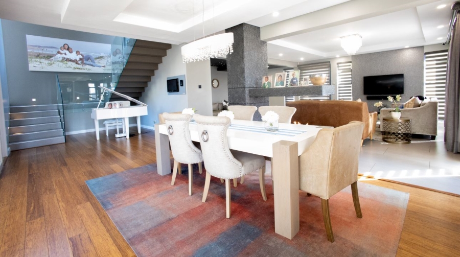 To Let 5 Bedroom Property for Rent in Nahoon Beach Eastern Cape